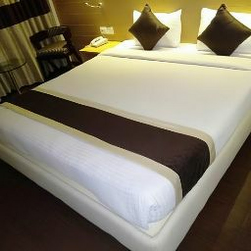 HOTEL THE BLOSSOM