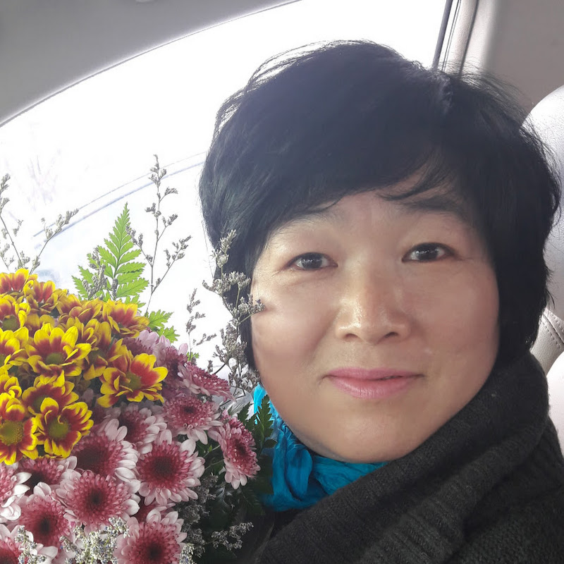 만나벌꿀여왕벌 Logo