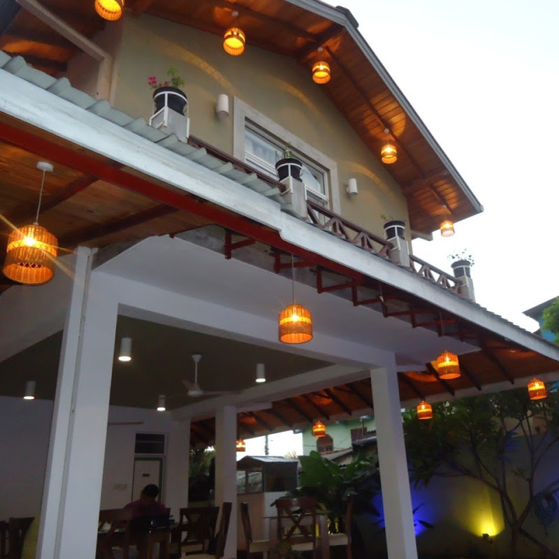 Bluewaves Hotel