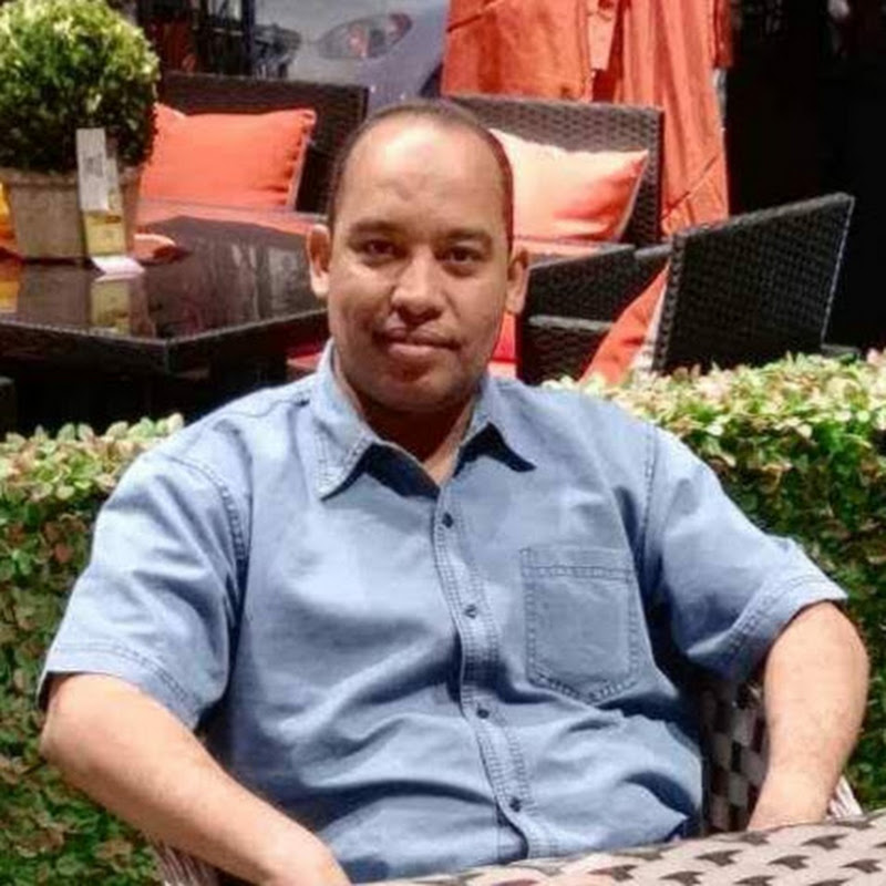 مصطفى م ع شاكر