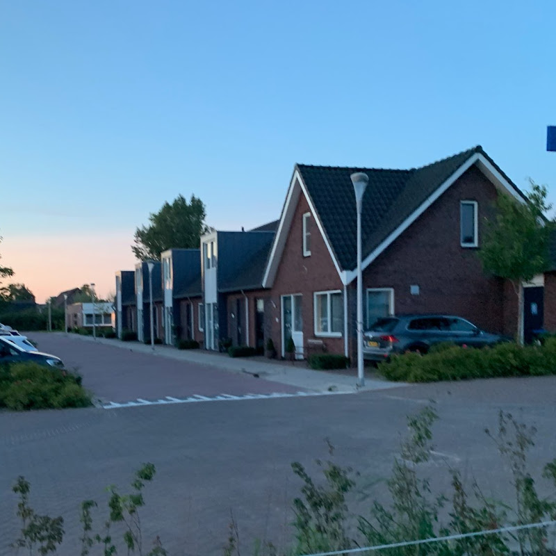 Hanan channel مغربية في هولندا