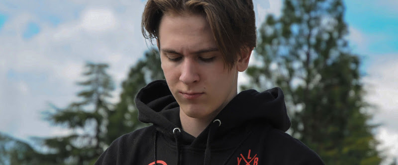 Artist Thumbnail