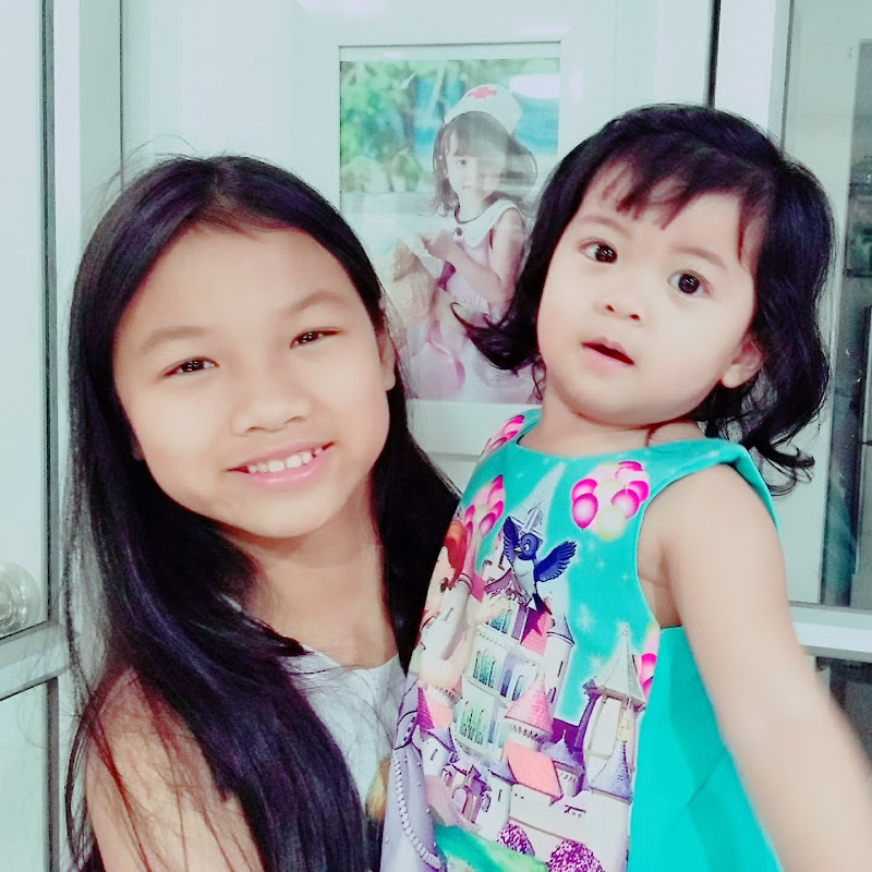 KateAndAngie TV
