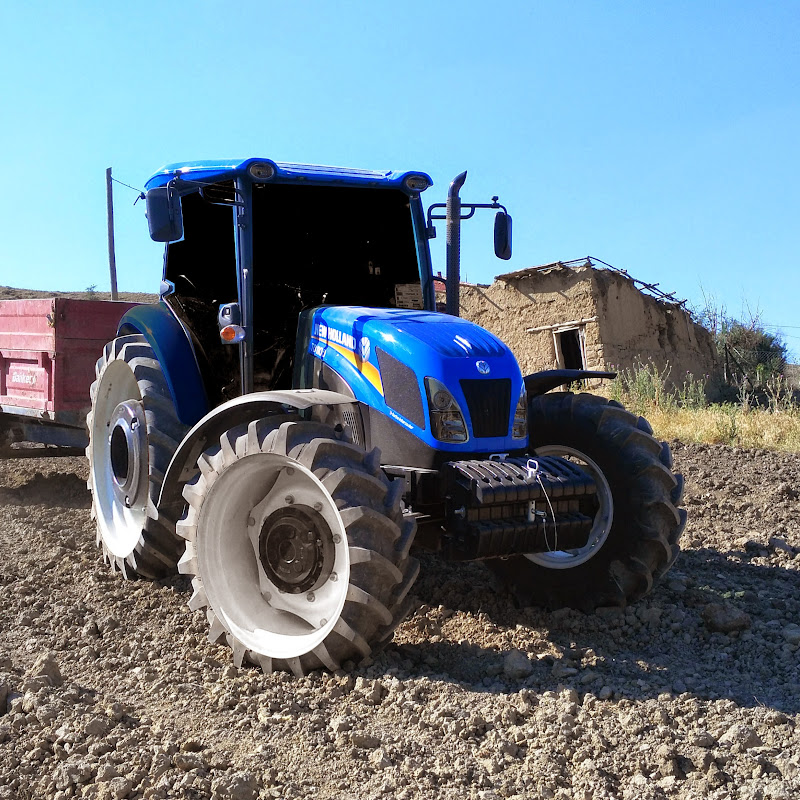 Tarım Aletleri Ve Otomobil