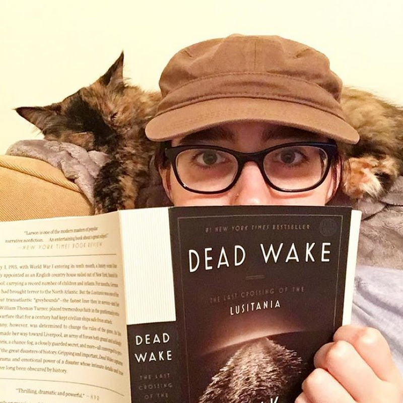 Alex Black Reads