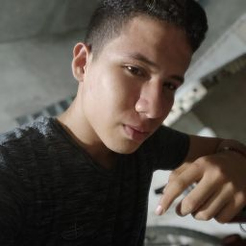 Néstor Vélez