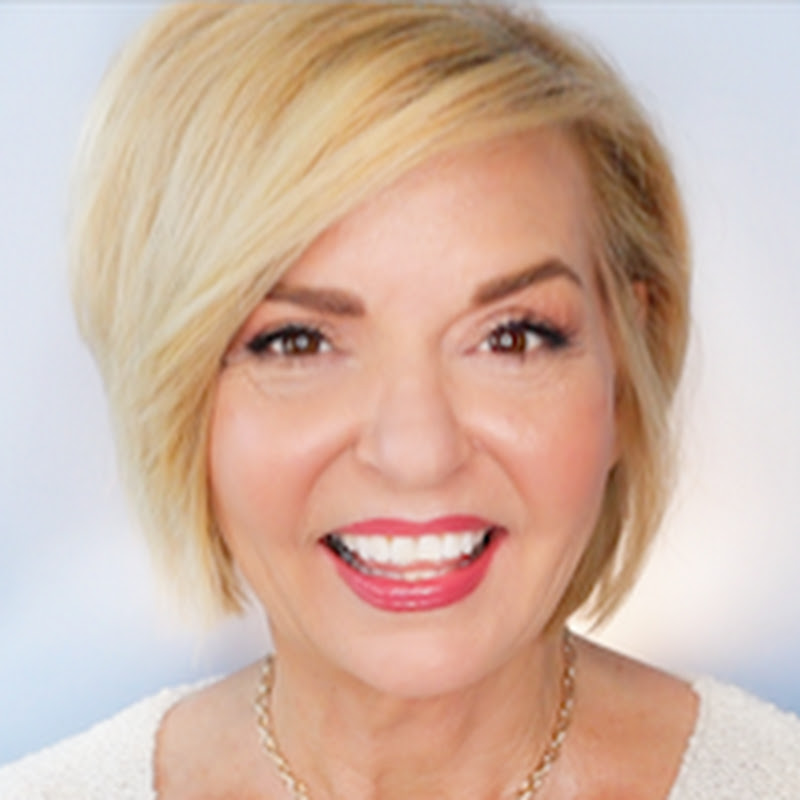 MOVING INTO MY 400 sqft TINY COTTAGE! Tiny Home | Little Cottage