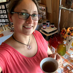 Thumbnail of related channel