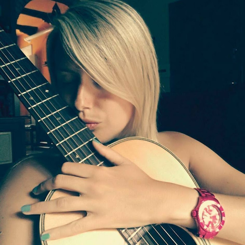 Martina Valkyrja Fontana