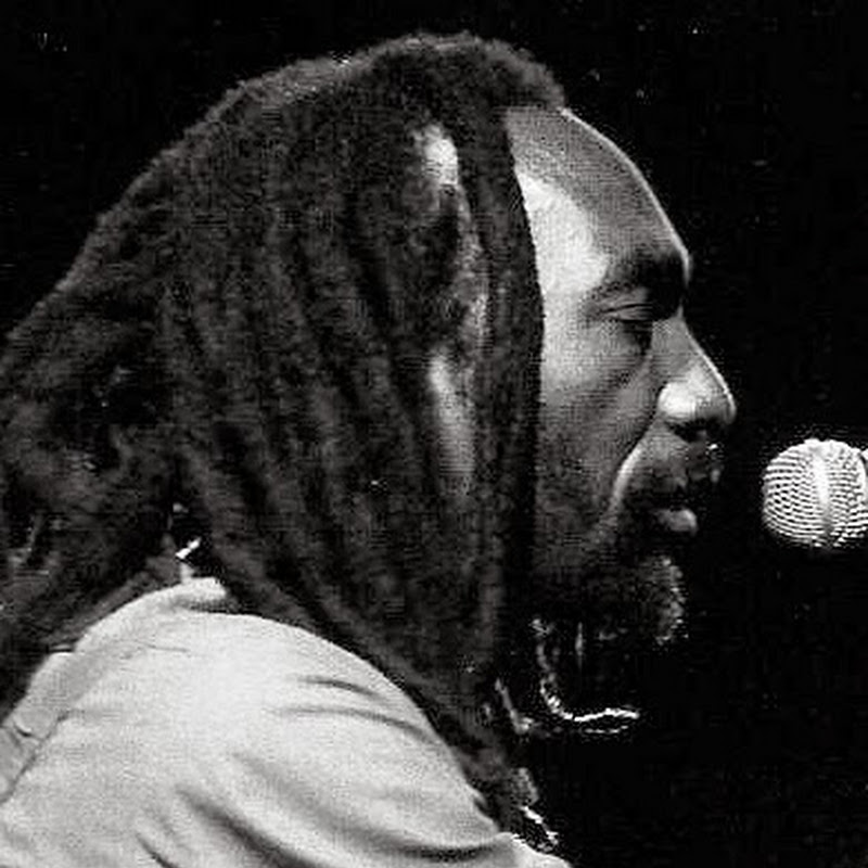 Thomas Mapfumo & The Blacks Unlimited