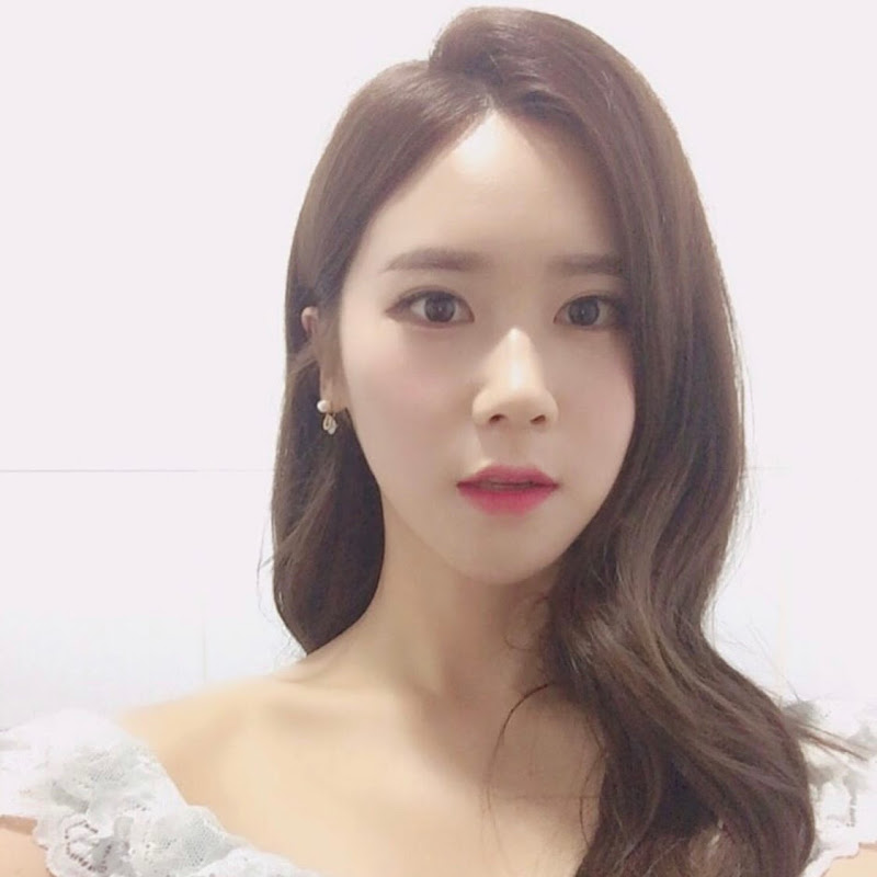 ASMR Mongsilunnie 몽실언니 Logo