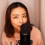 Melissa does ASMR