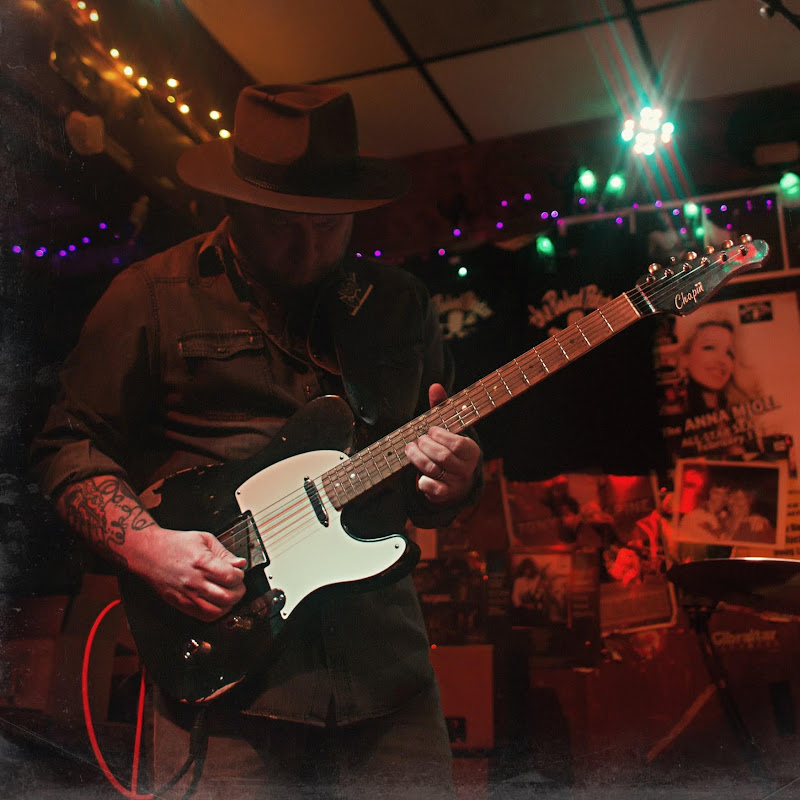 Josh Smith (Guitarzan)