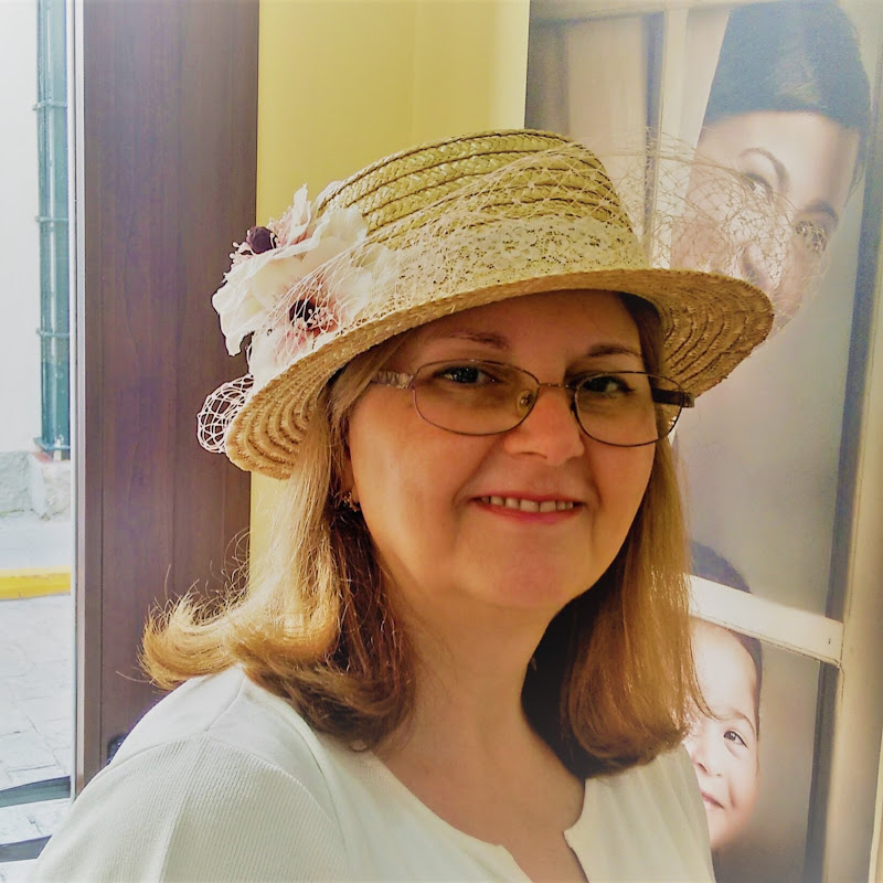 Ma Ángeles Caro Lasso De La Vega