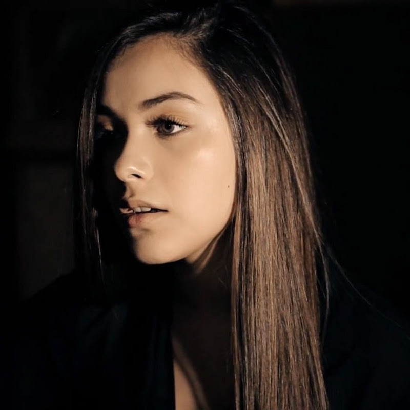 Angela Vazquez