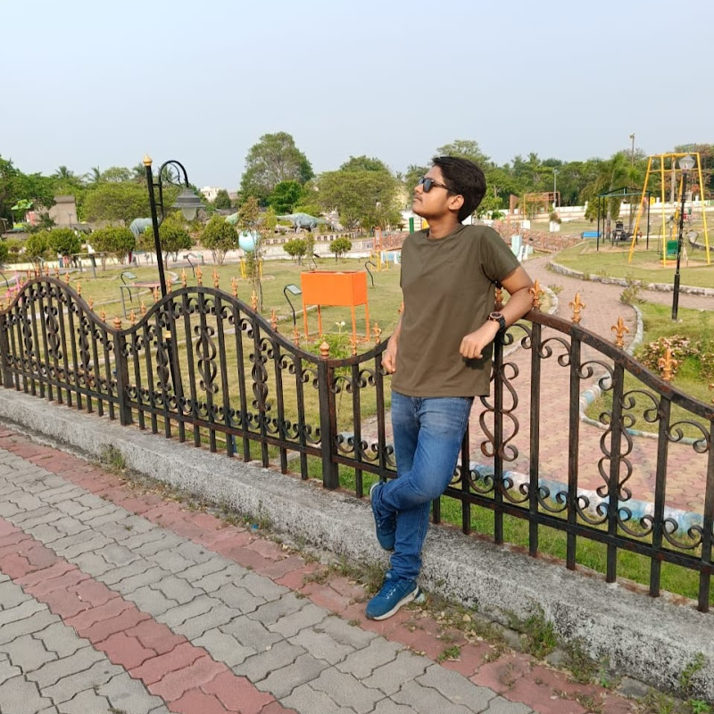 Hire Ashwin Rajbhar — Yoga Philosophy YouTube creator for sponsorships