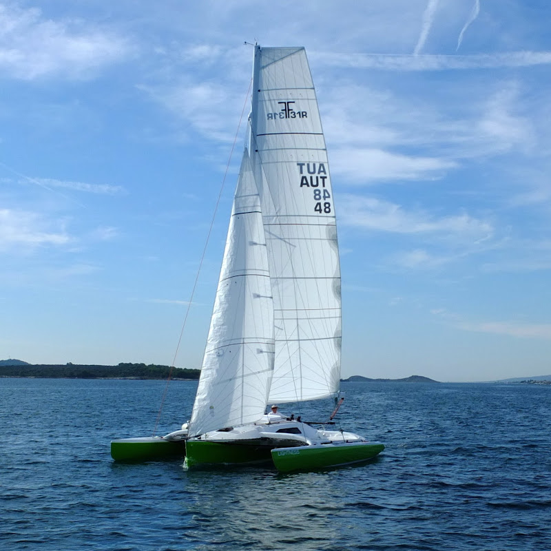 sailingtrimaranlightness