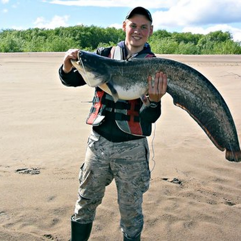 Живу Рыбалкой Logo