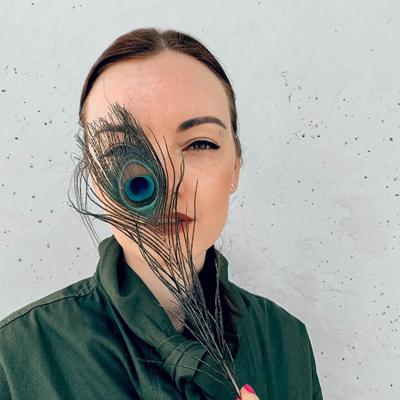 Татьяна Ромашова Logo