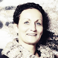 Profile Picture of Frau B Tutorials