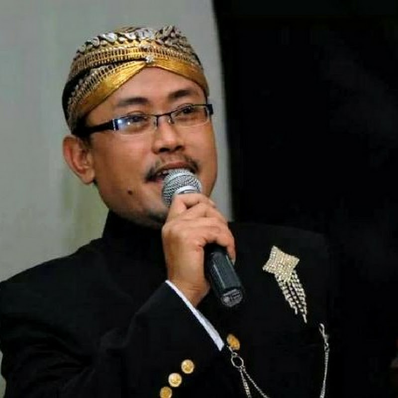 Jayeng Supriyono MC Wedding