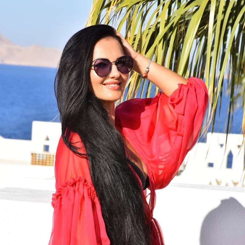 Olga Ioanno TRAVEL EXPERT