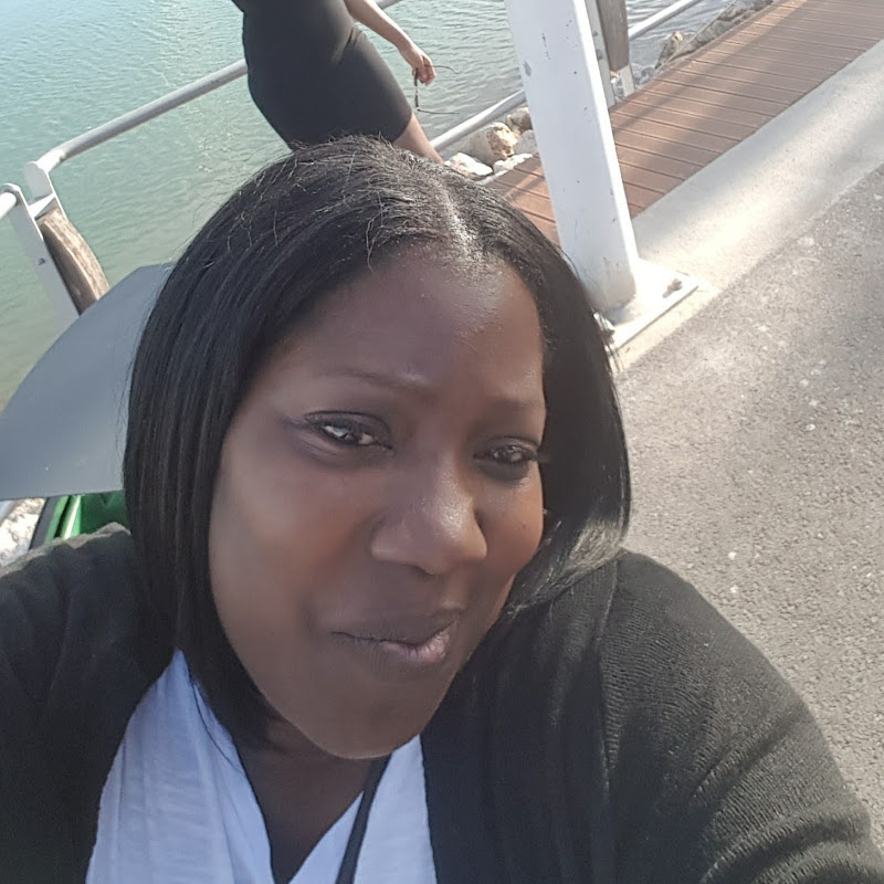 Dionne Thompson