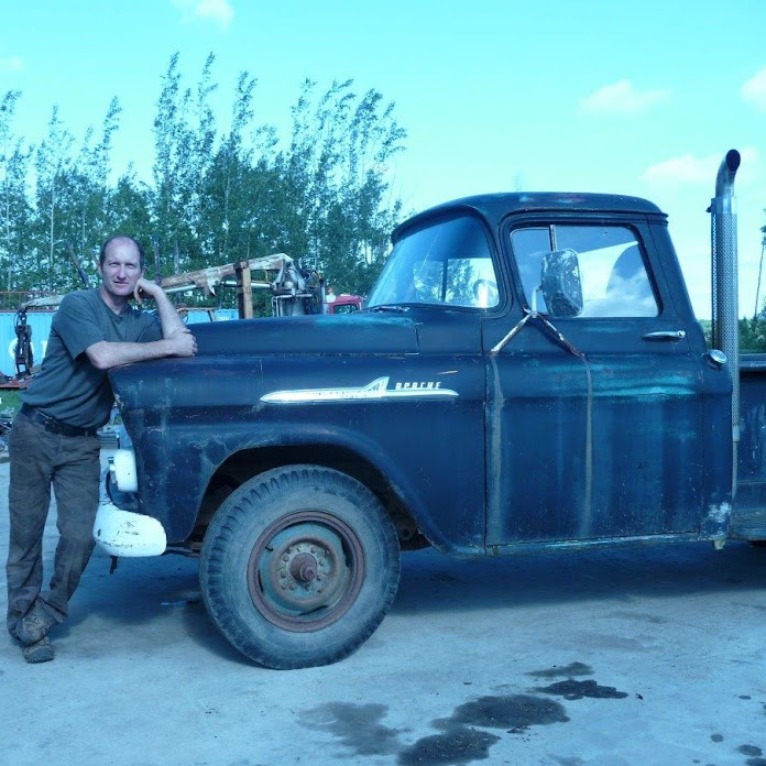 lovesloudcars Net Worth & Earnings (2026)