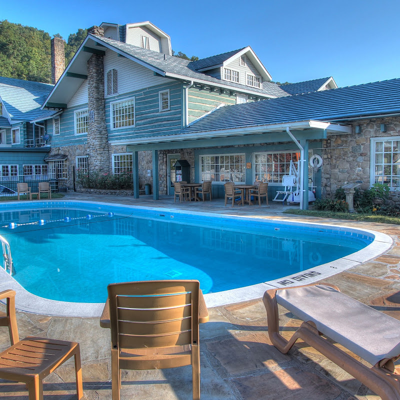The Historic Gatlinburg Inn