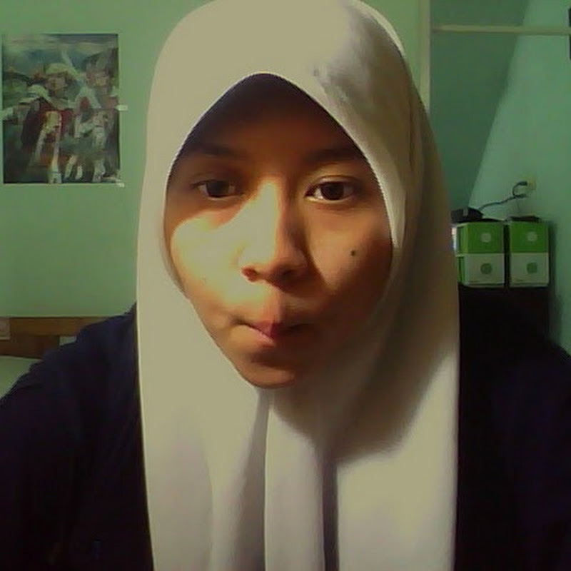 Aulia Hening Darmasti