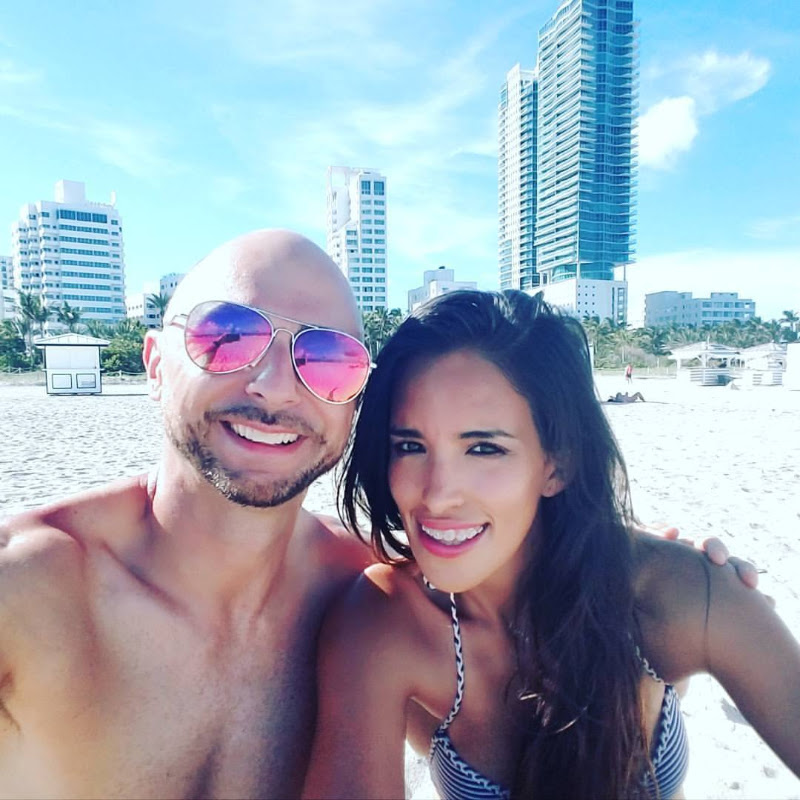 Budget Travel Couple