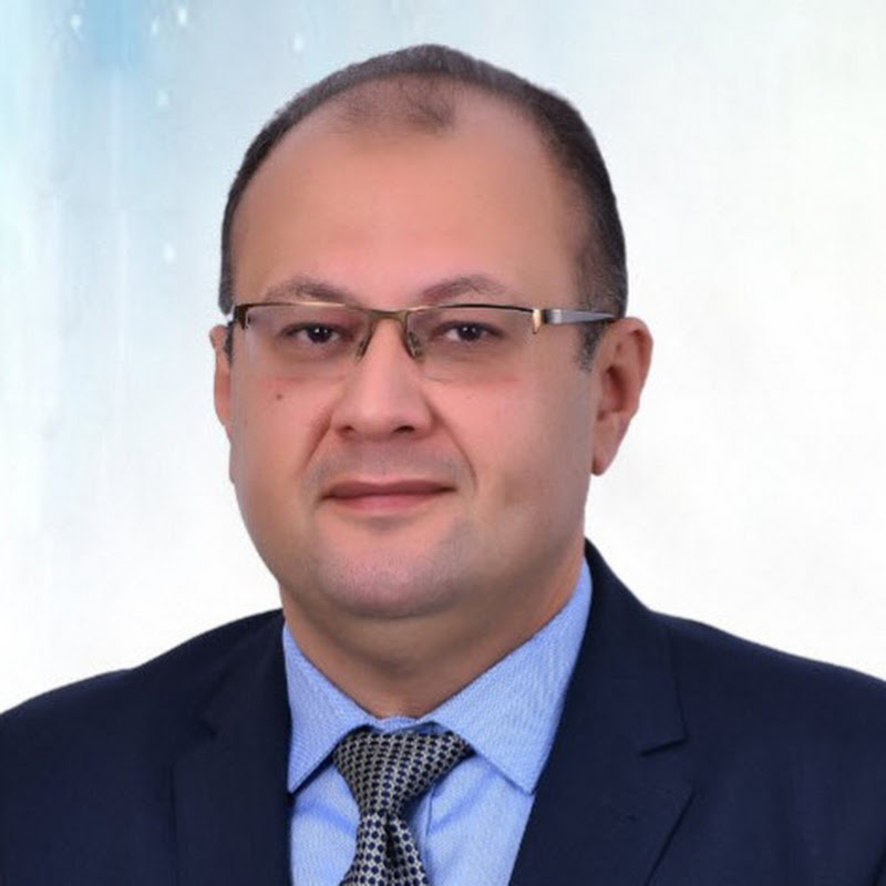 أستاذ دكتور/ ياسر النحاس