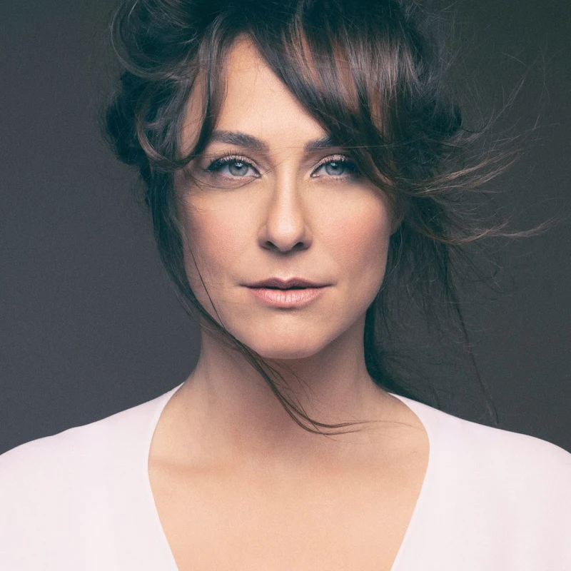 Keren Peles  |  קרן פלס