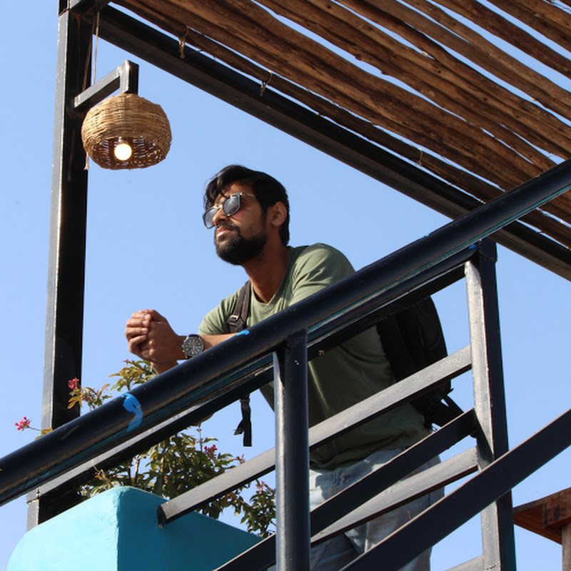 Dr. Taha Khan