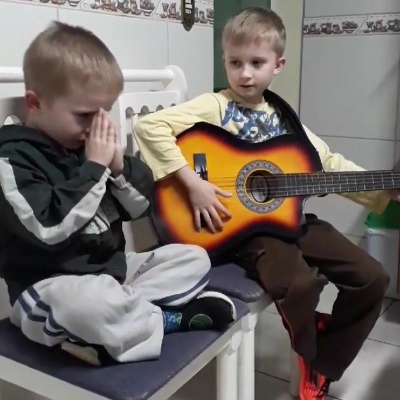 Pedro Antonio & Vitor Leonardo