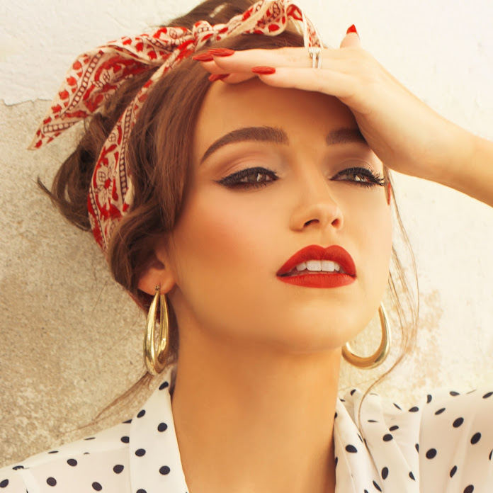 KathleenLights Net Worth & Earnings (2025)