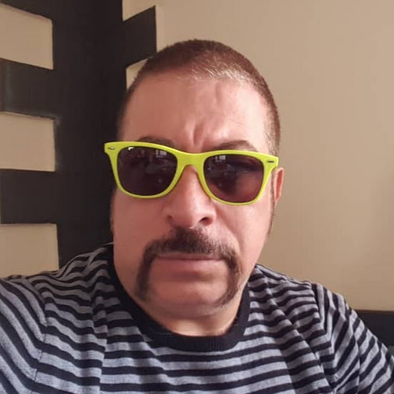 رضوان قنطار والمقالب والكاميرا الخفية Logo