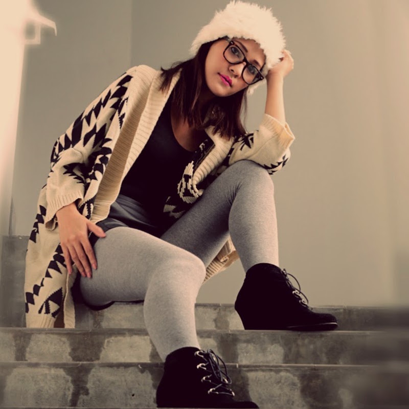 Hire Holly Jean Aroozoo — Kids & Family YouTube creator for sponsorships