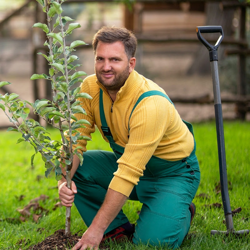 Megyeri Szabolcs kertész