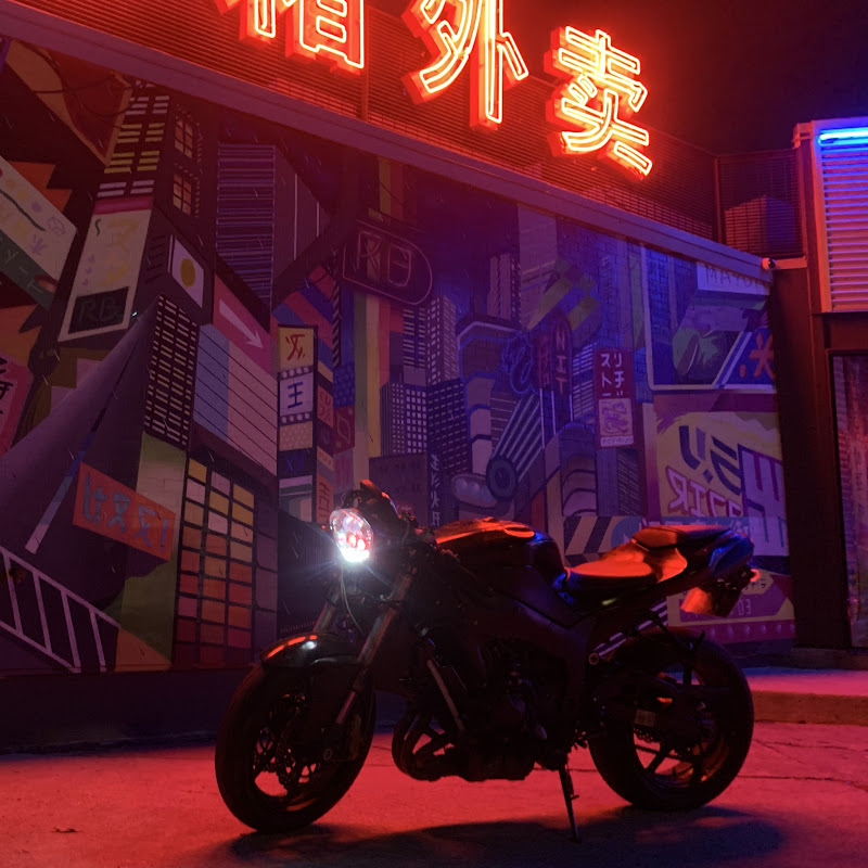 Efra’s Garage