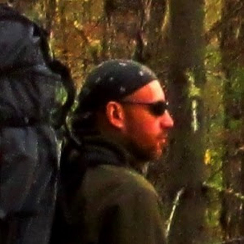 Максим Медведев (Выживание, Бушкрафт) Logo