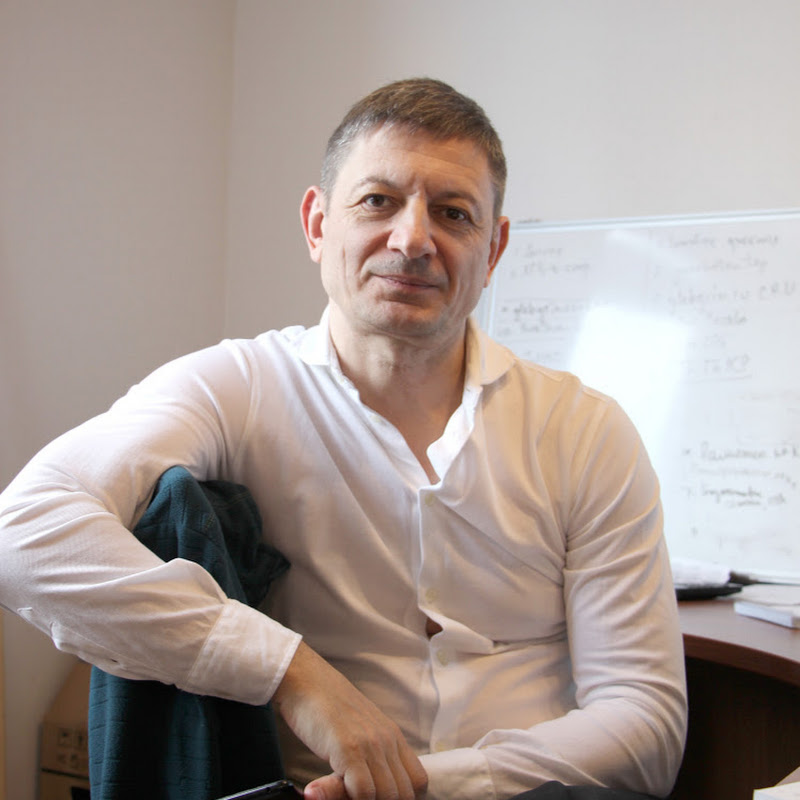 Глеб Грин Logo