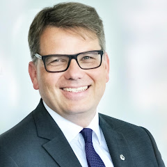 Frank-Tilo Becher