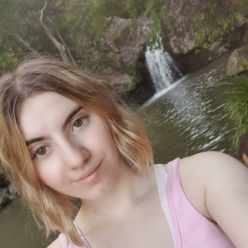 Gabby Araos