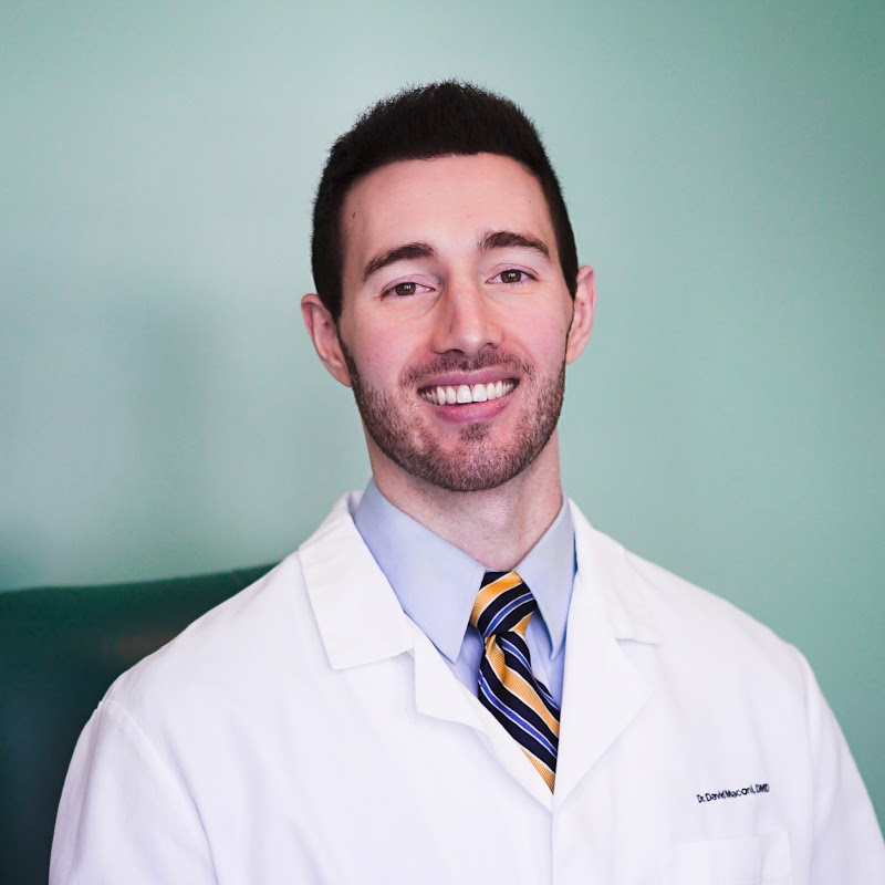 Brains and Gains Podcast Logo