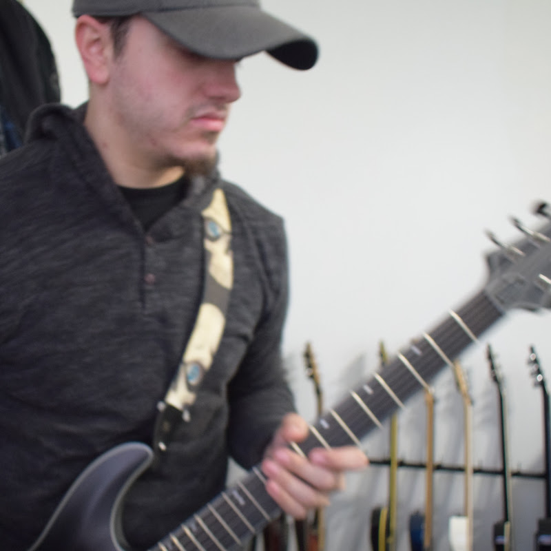 MysticGuitar77 icon