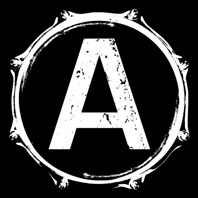 Avery Drummer Molek Net Worth & Earnings (2026)