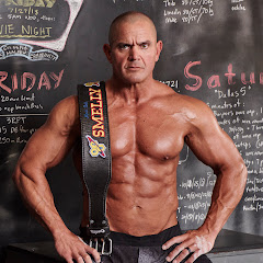 Mark Smelly Bell y Mark Bell - Super Training Gym