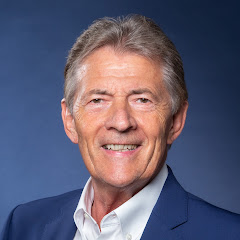 Dr. Albert Thiele