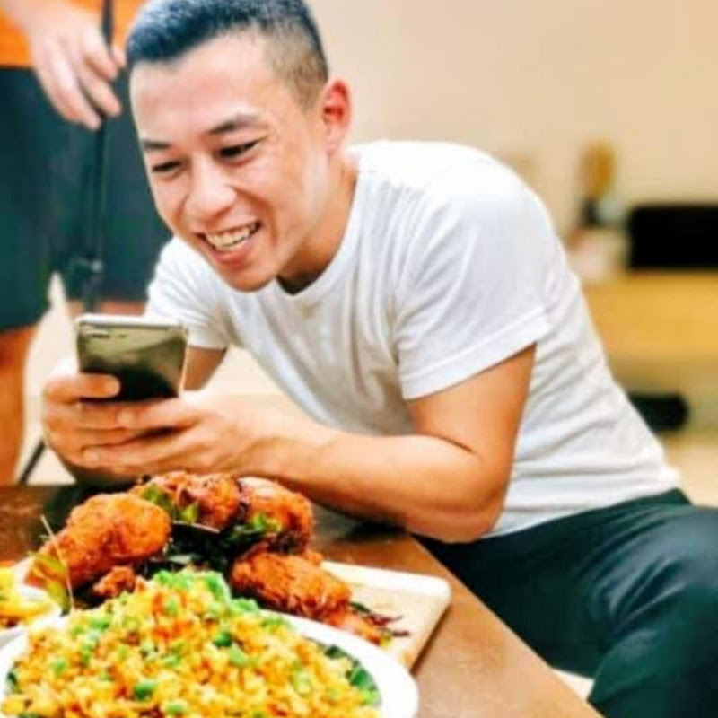 Mr. Hong Kitchen阿鸿厨房 Logo